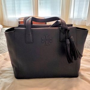 Tory Burch Thea Slouchy Satchel NAVY - NWT